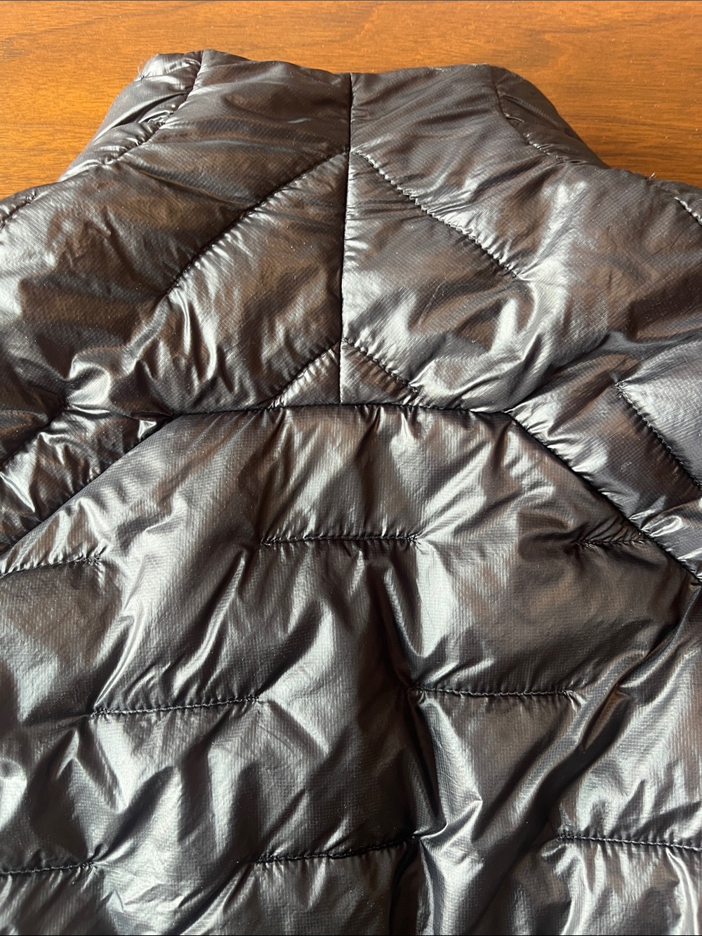 Patagonia Men’s Black Quilted Puffer Jacket Vest - Picture 7 of 9